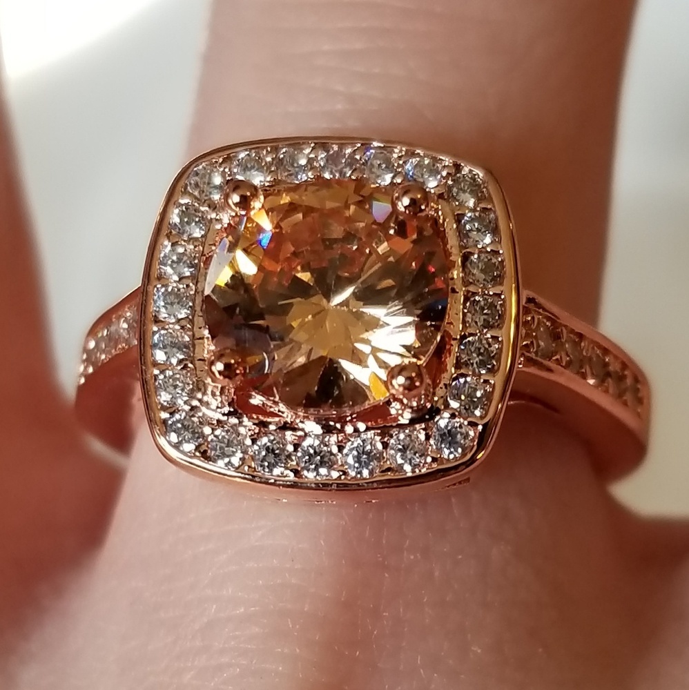 🆕️Stunning Rose Gold - Morganite & AAA+++ CZ Ring - Picture 3 of 8